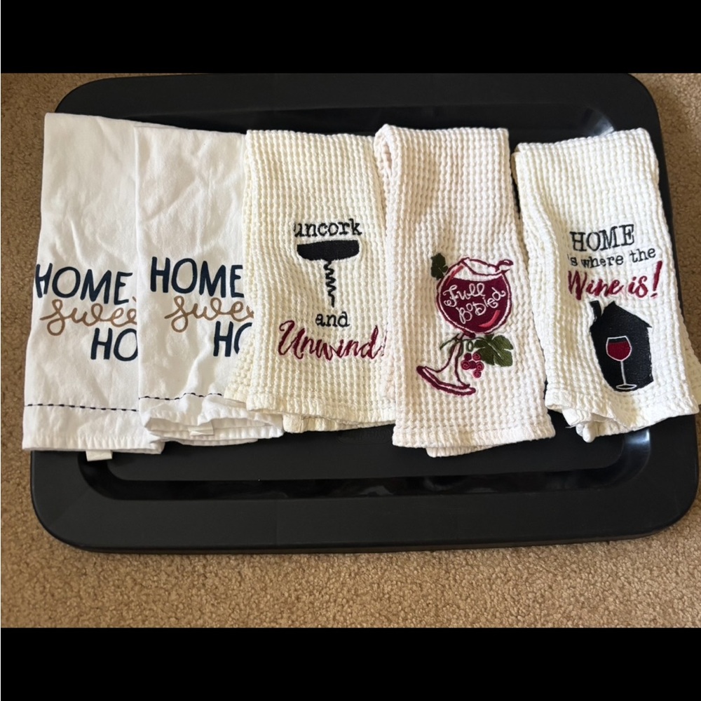 Wine-Themed Kitchen Towel Set